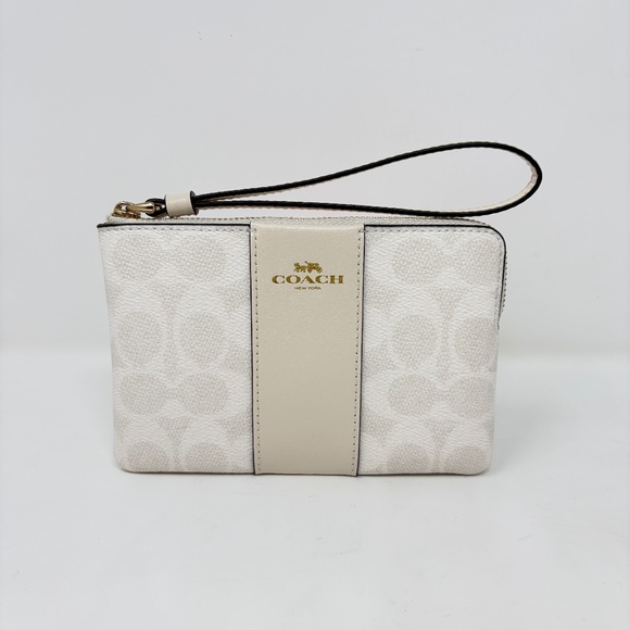 Coach Small Wristlet Pouch Wallet - White / Chalk - New with cosmetic defect - Picture 1 of 6